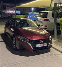 نيسان ألتيما